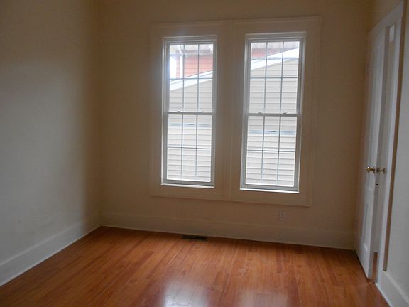 4th image of 10 Hillside Ave APT B