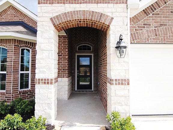 3rd image of 30111 Twisting Springs Dr