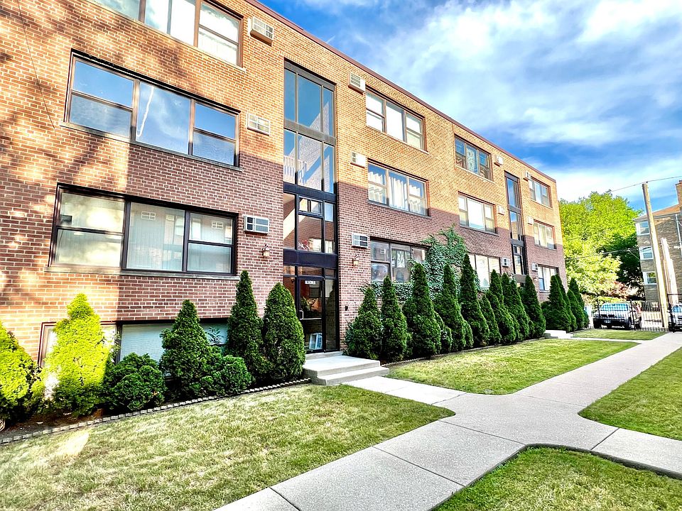 1st image of 2901 W Summerdale Ave #B1