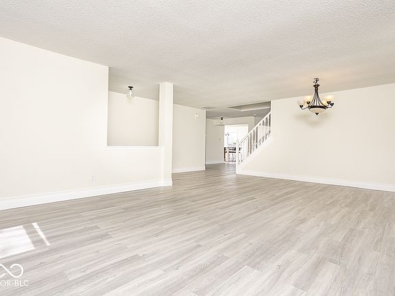 5th image of 12344 Bearsdale Dr