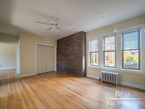 4th image of 4229.5 N Paulina St #S3