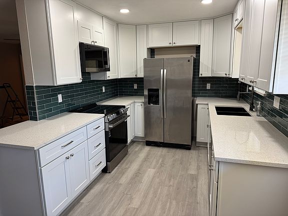 5th image of 4629 Janssen Dr