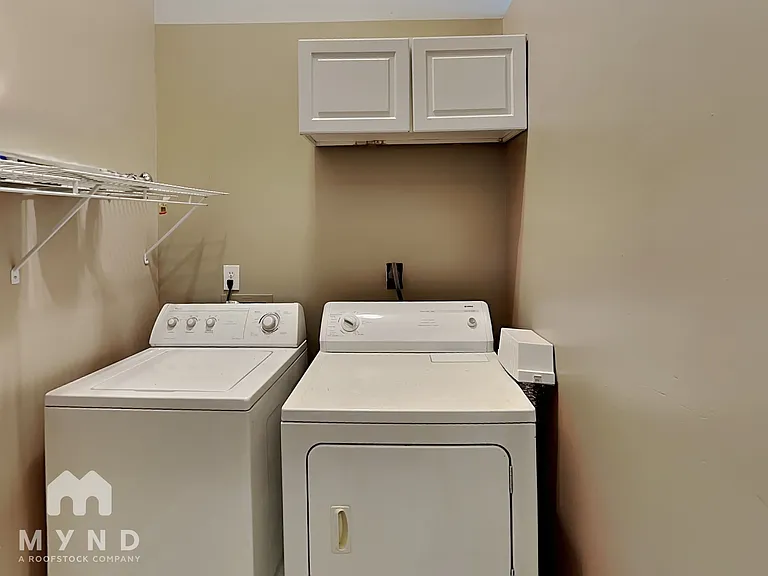 326 Nelson St SW #401 — Photo 15