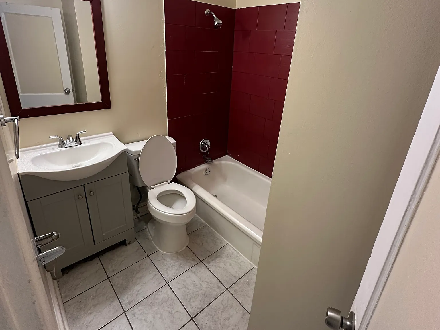 3711 W Franklin St — Photo 3