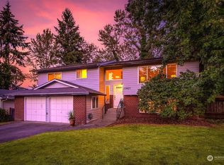 13927 Silver Firs Dr, Everett, WA 98208
