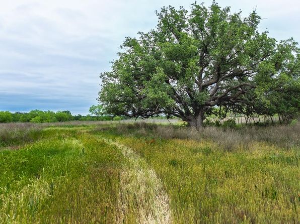 825 E Fm 765, Lohn, TX 76852