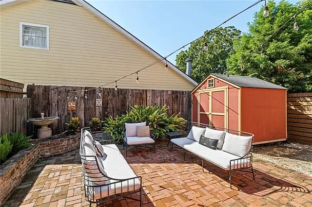 808 Lyons St — Photo 13