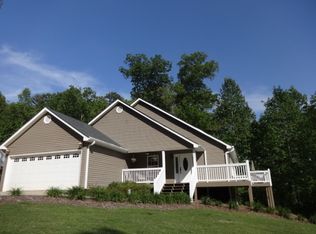 302 Ridgeside Ct, West Union, SC 29696