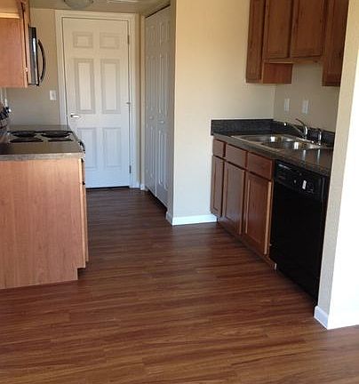 Kitchen 1 car