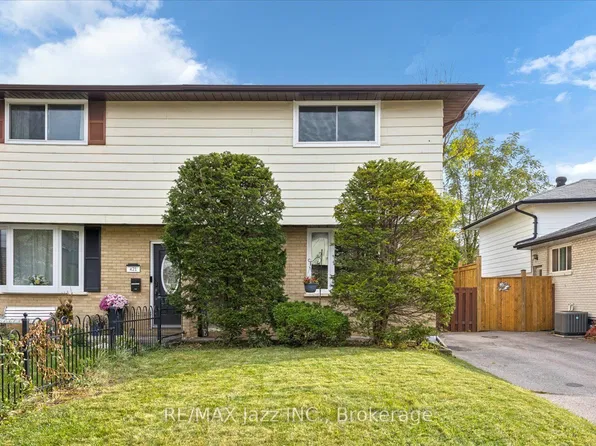 419 Maplewood Dr, Oshawa, ON L1G 5R7