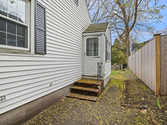 5th image of 78 Garfield St