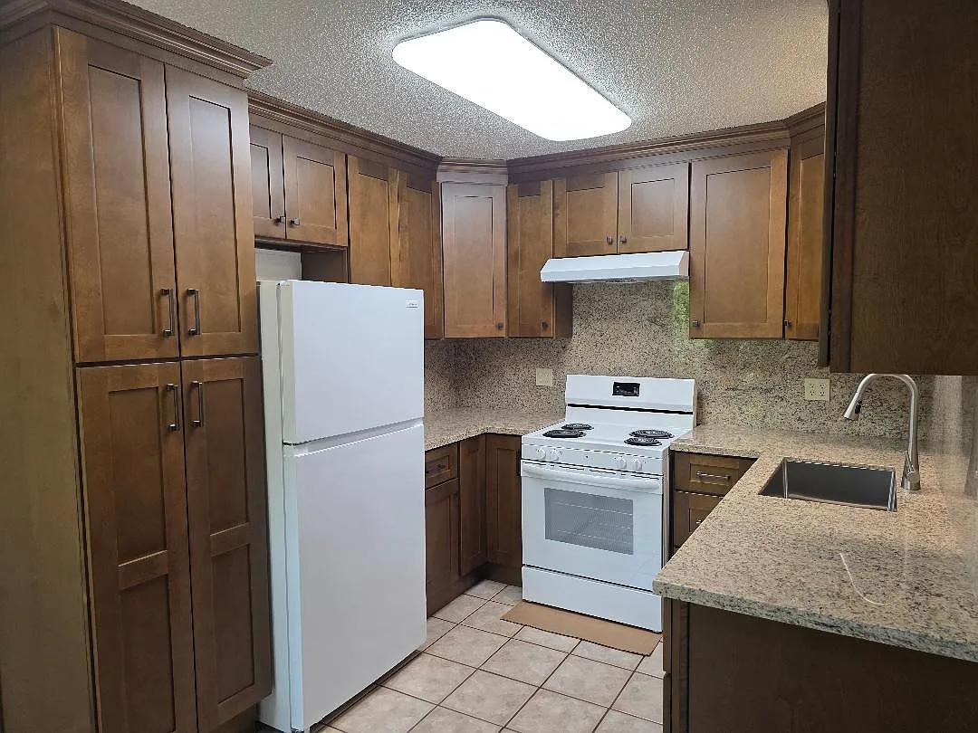 2 bed, 650 sqft, $1,625 — Photo 1