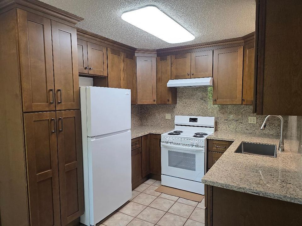 1st image of 407 N Church St #K