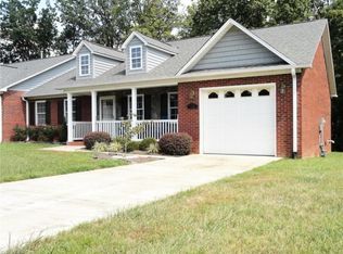108 Arlington Ct, King, NC 27021