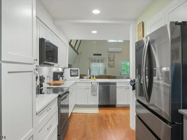 7 Glen Dr, Vernon Twp., NJ 07461