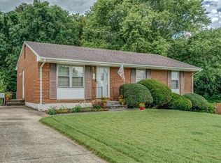 184 Hillview Dr, Roanoke, VA 24019