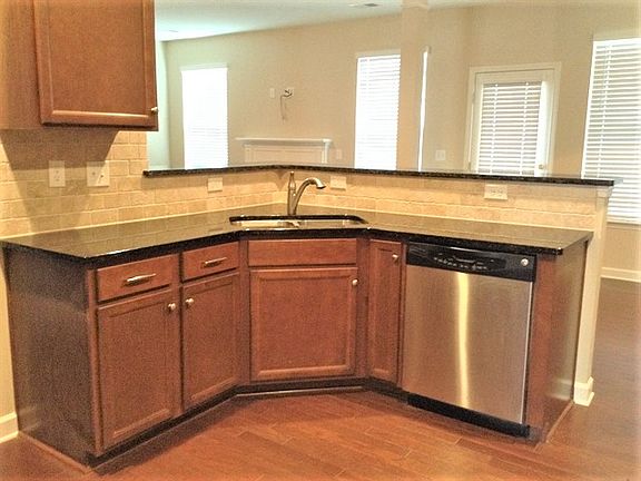 5th image of 8919 Brideswell Ln