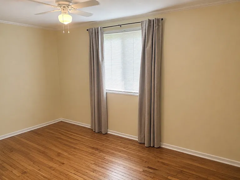 536 Overlook St — Photo 3