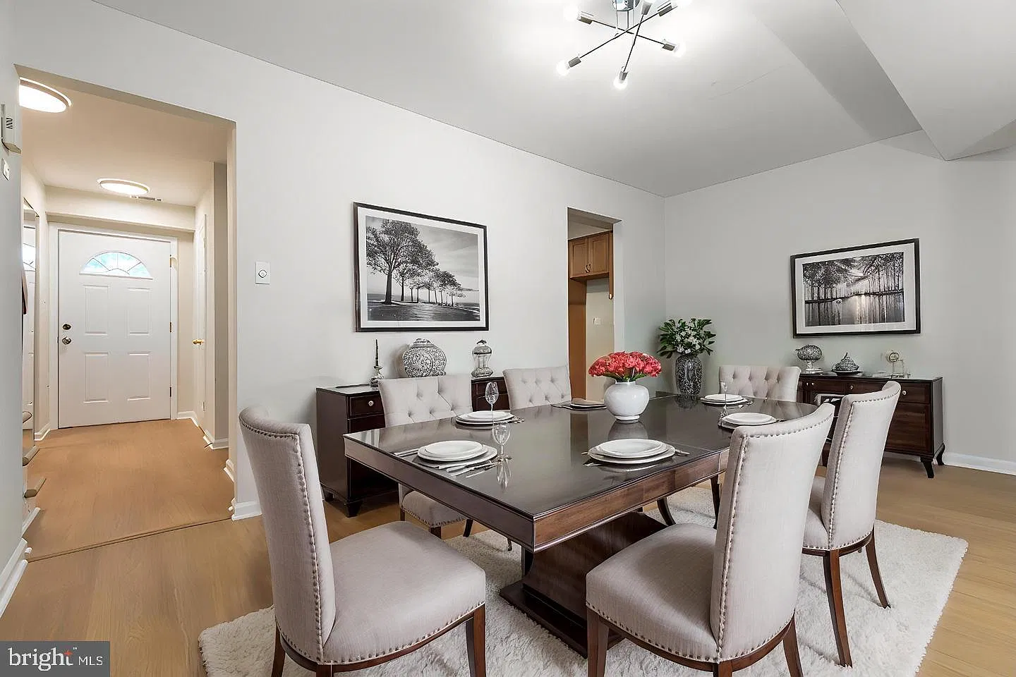 3 bed, 2.5 bath, 1413 sqft, $2,500 — Photo 4