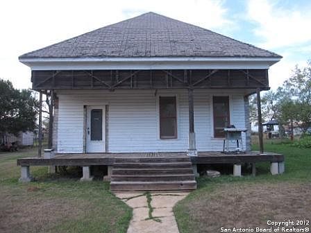1st image of 103 E LORENZ