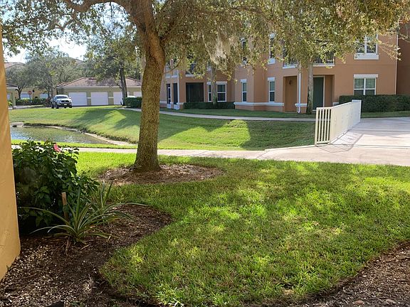 3rd image of 5090 Fairways Cir APT 102