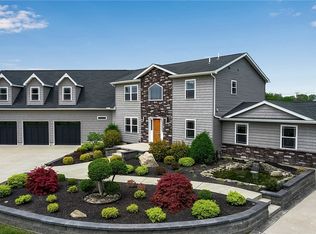 5501 Feigle Rd, Lockport, NY 14094