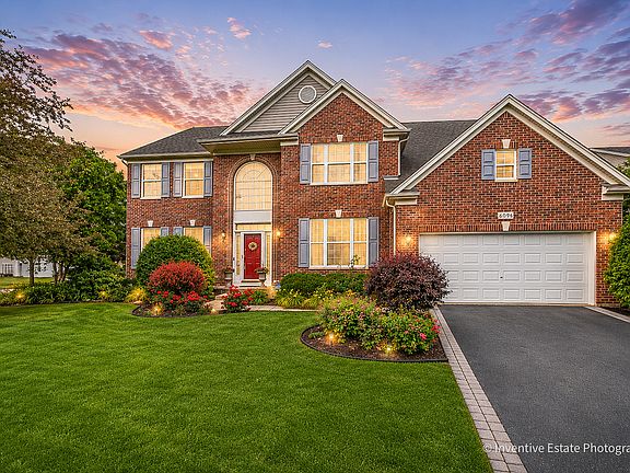 4th image of 6096 Russell Dr
