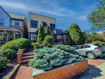 85-60 66th Road, Rego Park, NY, 11374