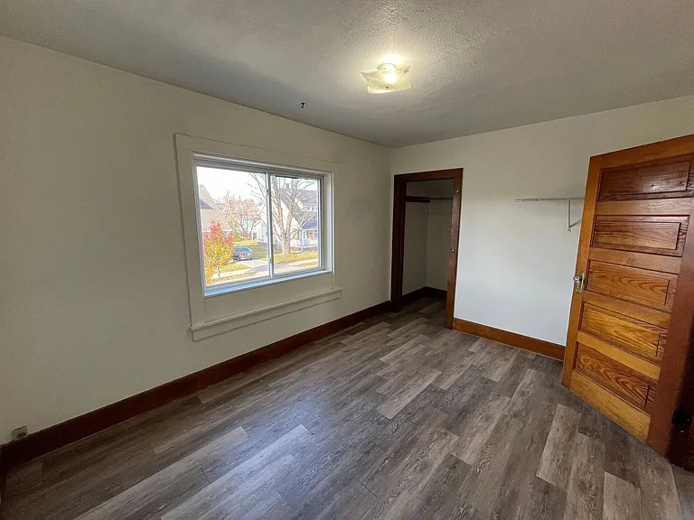 725 Werle Ave — Photo 9