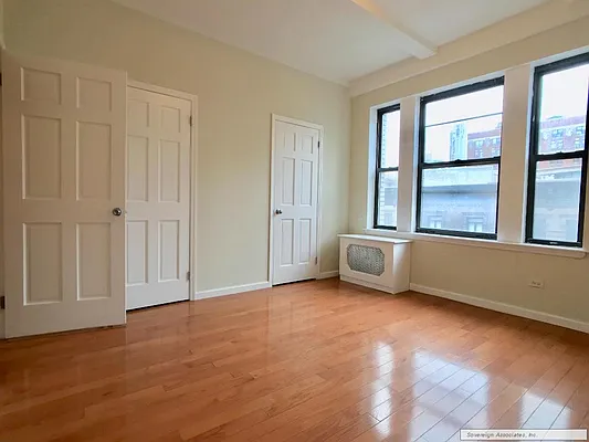 Rented by Sovereign Associates | media 14