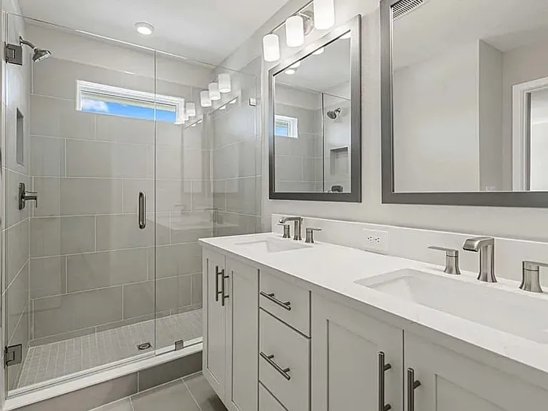 1005 W Cypress St — Photo 7