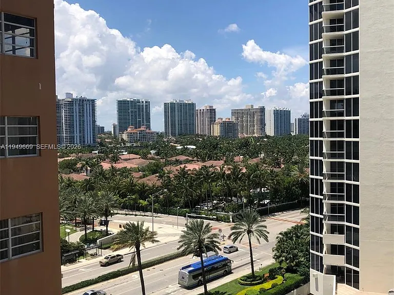 19201 Collins Ave #823 — Photo 15