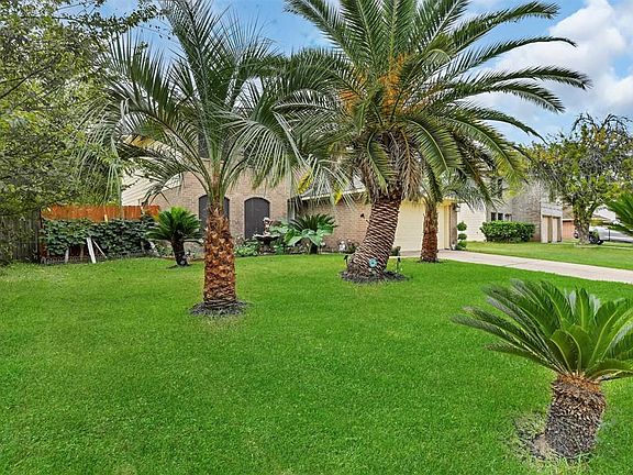 2nd image of 6202 Star Lake Dr