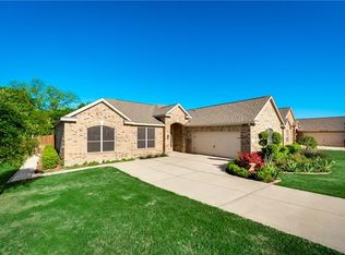 358 Cascade Dr, Red Oak, TX 75154