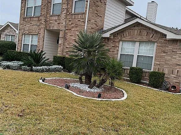 4 bed, 2.5 bath, 2274 sqft, $2,250 — Photo 1