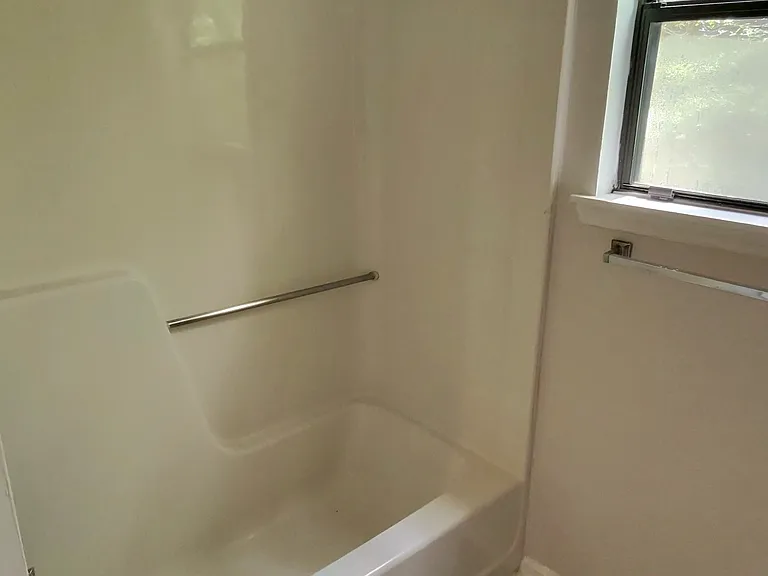 710 Carolina Ave — Photo 12