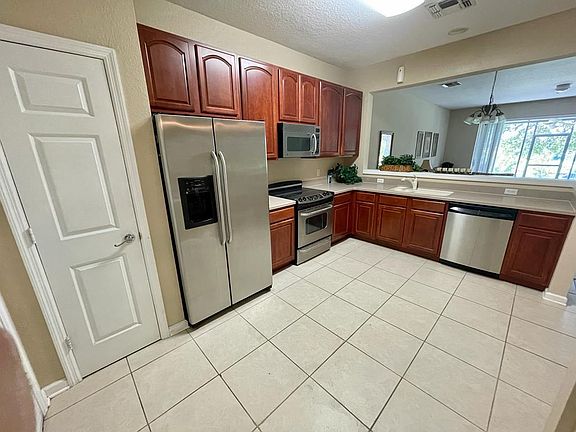 3rd image of 6258 Castelven Dr Unit 104