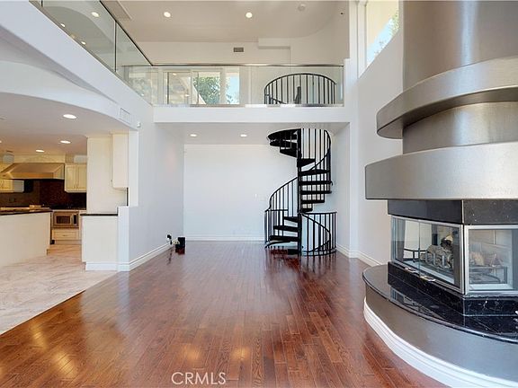 4th image of 22500 N Summit Ridge Cir