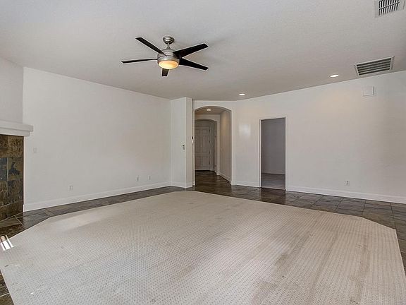 4th image of 1865 Glenmoore Ct