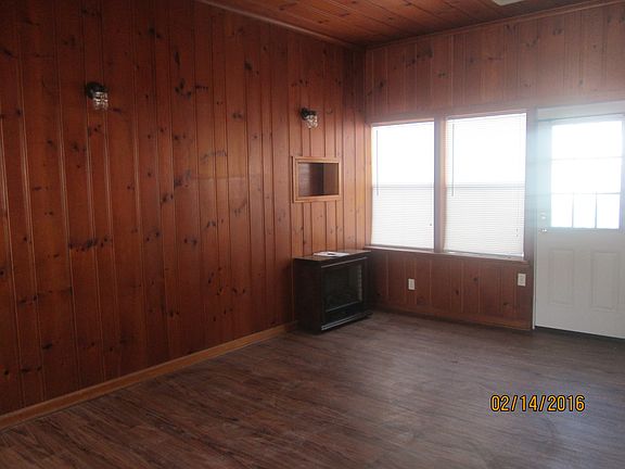 4 season mud room