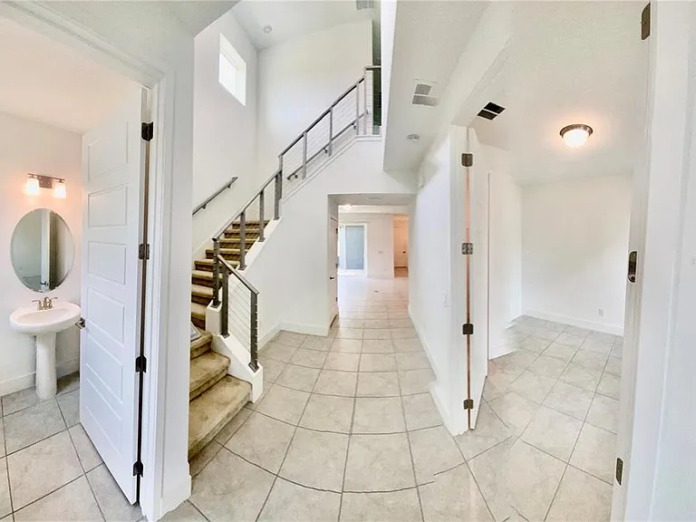 7206 Carrickbend Ln — Photo 12