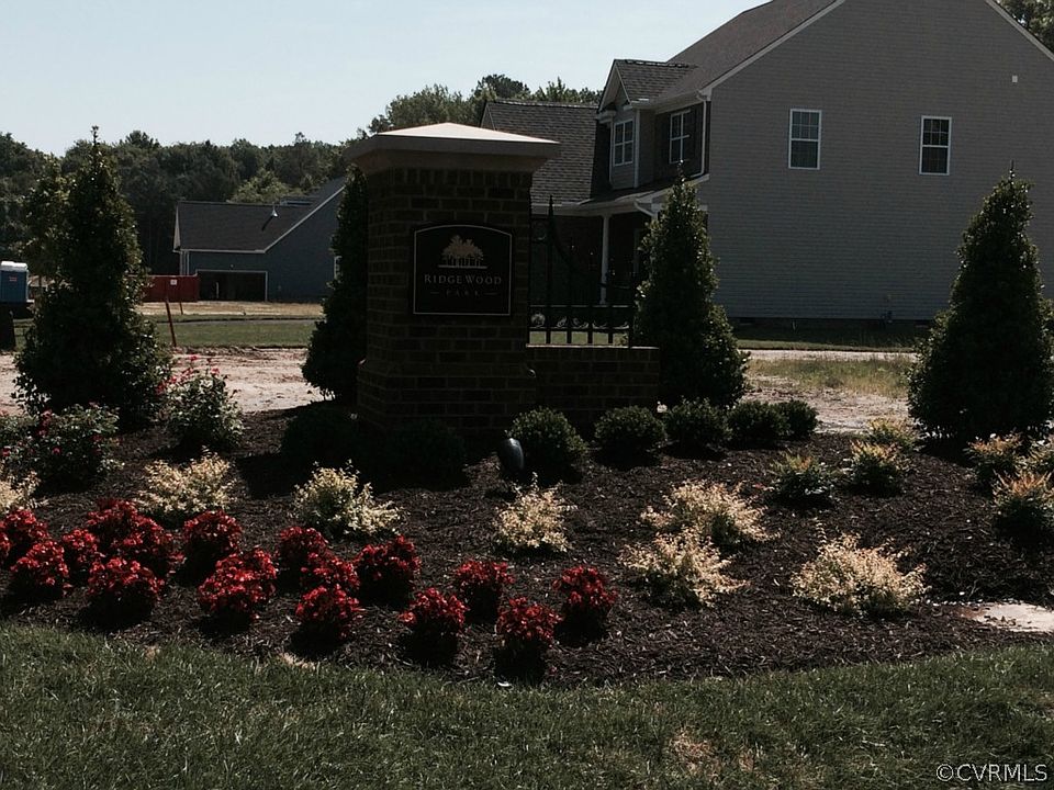 2nd image of 2909 Ridgewood Park Court Gln