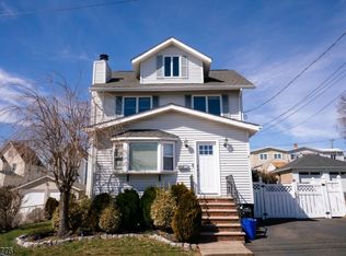 432 4th St, Carlstadt, NJ 07072