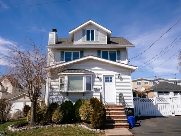 432 4Th St, Carlstadt Boro, NJ 07072