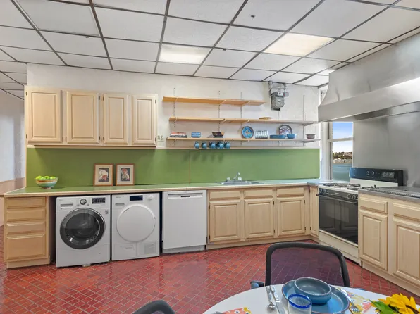 325 West End Avenue image 5 of 13