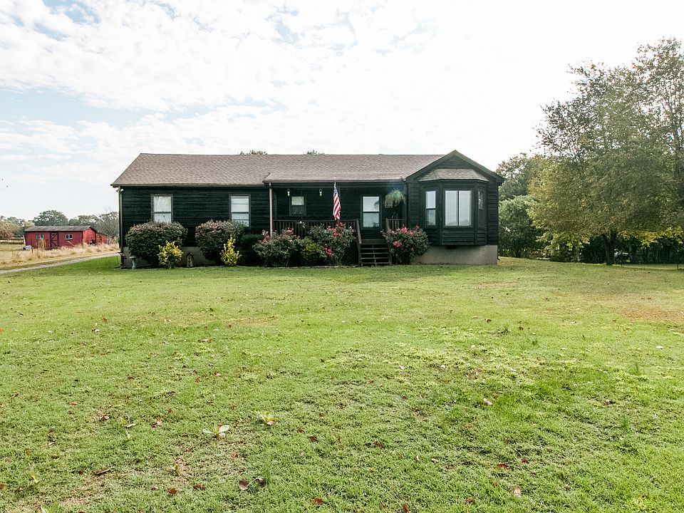 1st image of 4247 Armstrong Rd