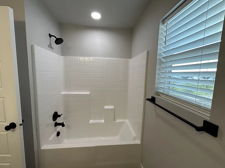 Common Bath