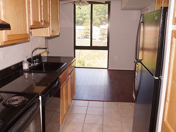 4th image of 4500 S 4 Mile Run Dr APT 631