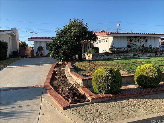 2nd image of 14751 Valeda Dr