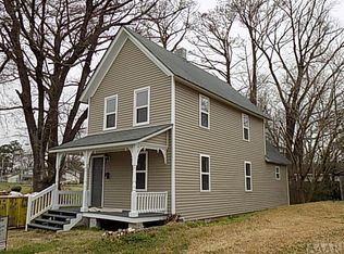 212 W Burgess St, Elizabeth City, NC 27909